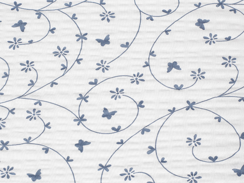 Kora bawełniana na metry - niebiesko-szare kwiatki i motylki na białym