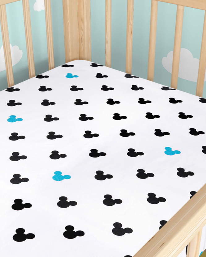 Bawełniane prześcieradło z gumką do łóżeczka - czarno-niebieskie myszki Miki