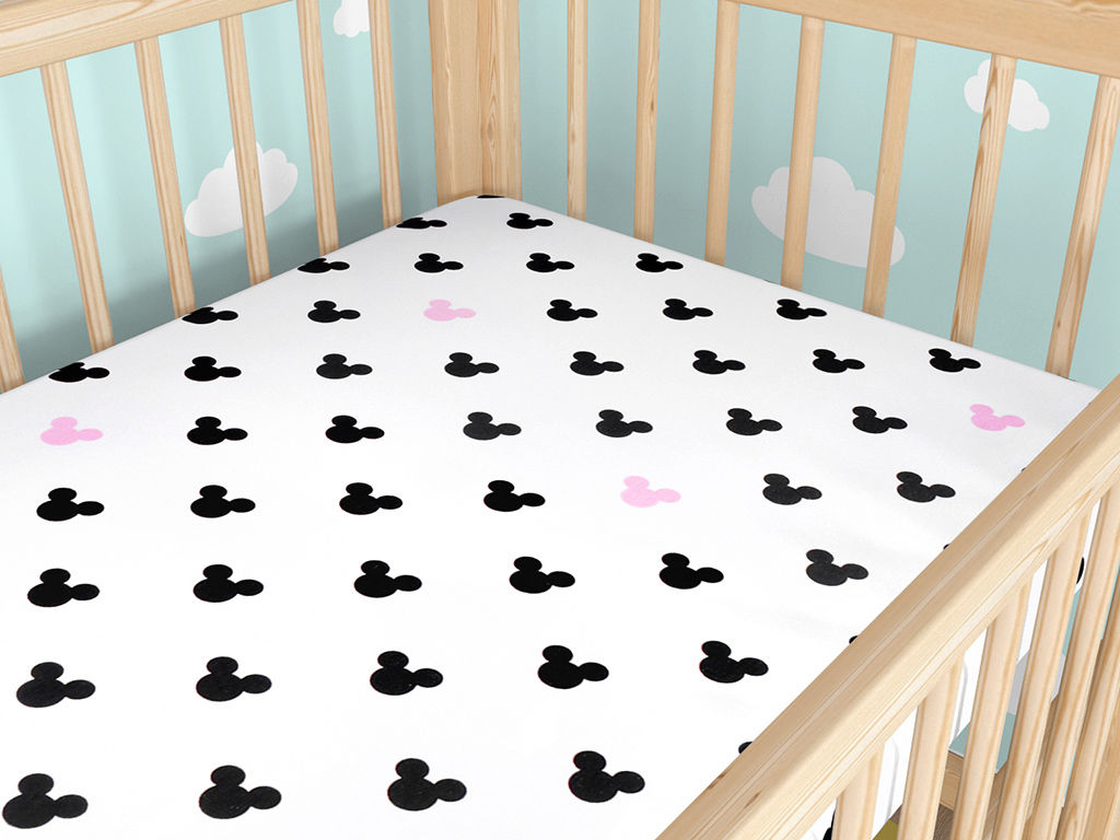 Bawełniane prześcieradło z gumką do łóżeczka - czarno-różowe myszki Miki