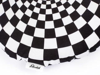 Poduszka dziecięca- wzór szachownica