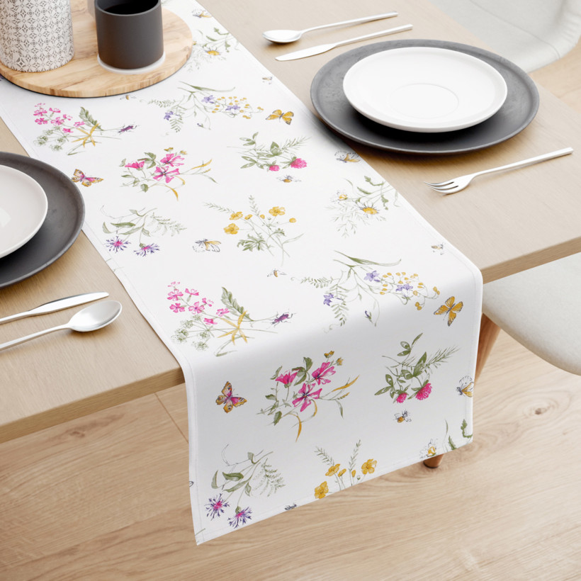 Bieżnik na stół z płótna bawełnianego - kolorowe polne kwiaty na białym