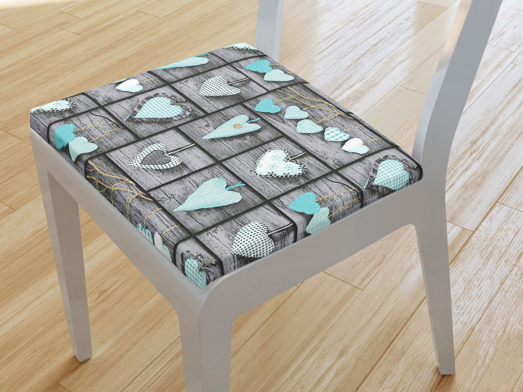 Kwadratowa poduszka na krzesło 38x38 cm - turkusowe serce na ciemnoszarym