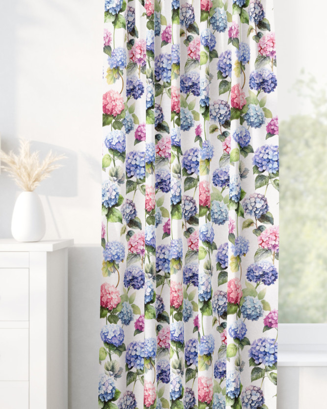 Zasłona dekoracyjna Loneta - kwiaty hortensji