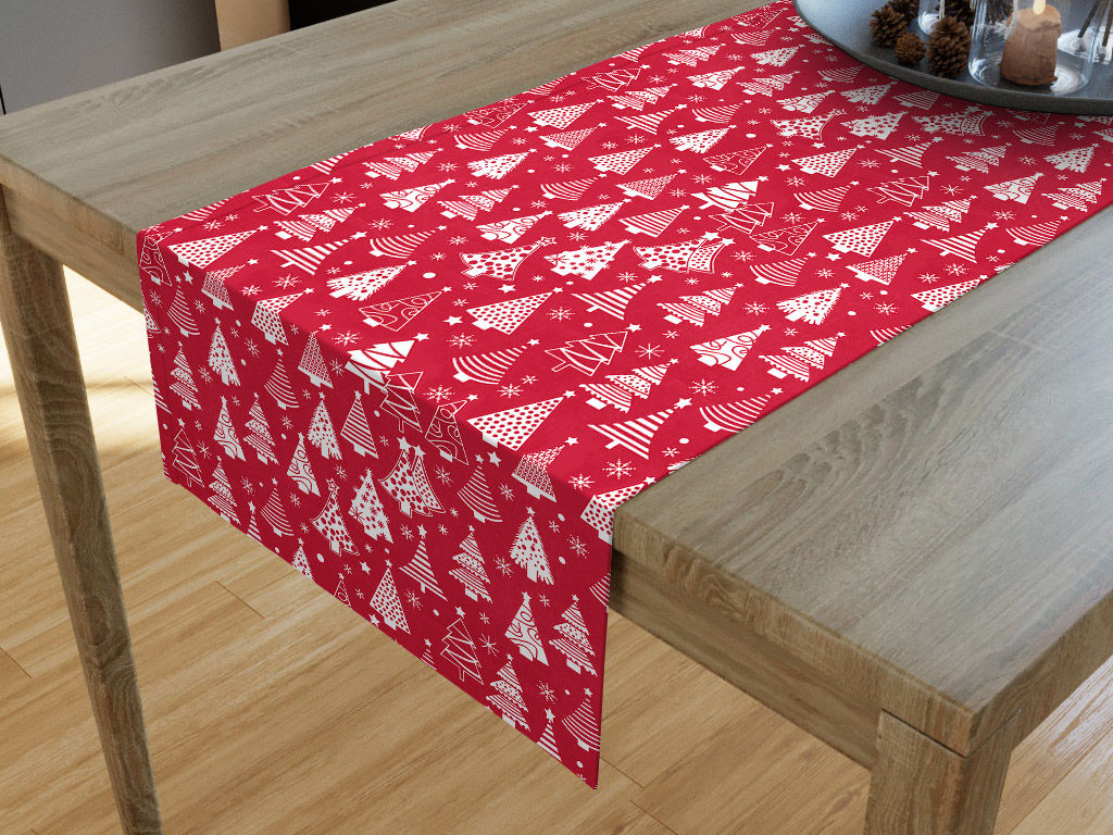 Bieżnik na stół bawełniany świąteczny - choinki na czerwonym