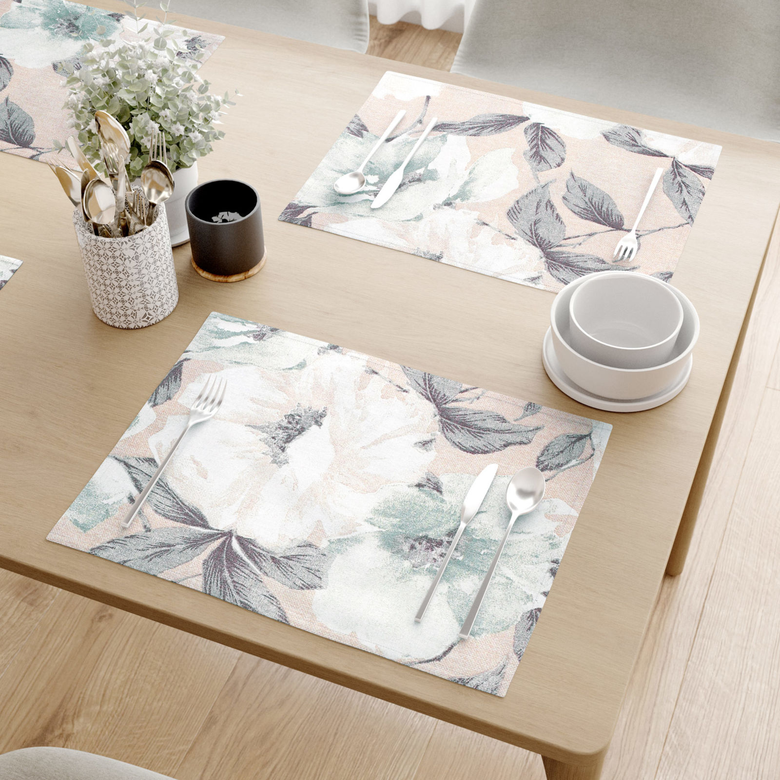 Podkładka na stół Loneta - białe i szałwiowe kwiaty z liśćmi - 2szt.