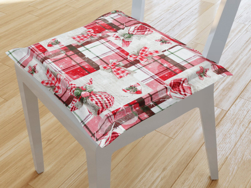 Kwadratowa poduszka na krzesło z ozdobną kantą 38x38 cm Verona świąteczna - dekoracja świąteczna na czerwonej kratce