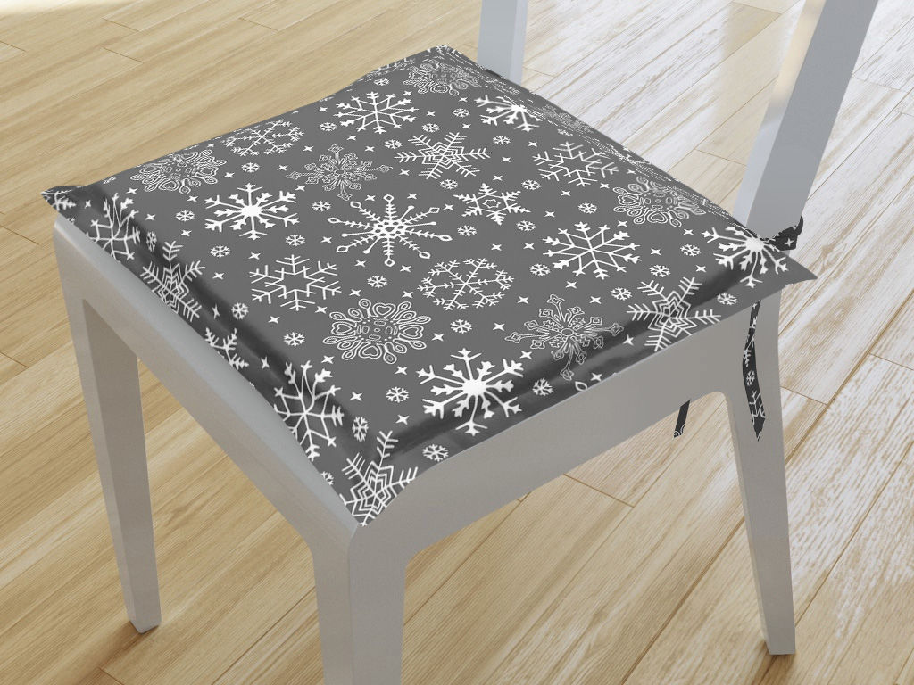 Kwadratowa poduszka na krzesło z ozdobną kantą 38x38 cm - płatki śniegu na szarym