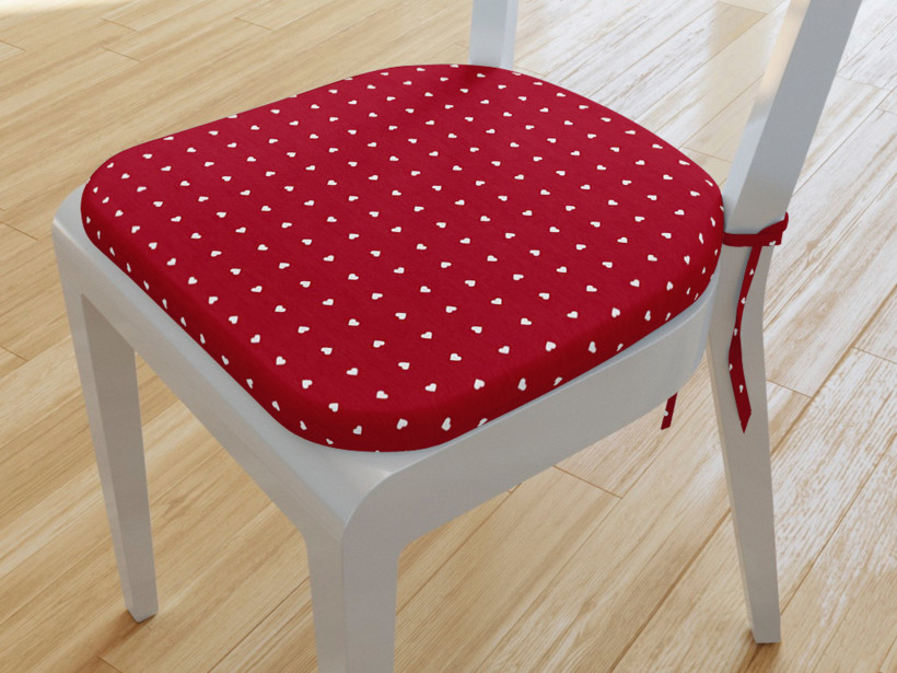 Zaokrąglona poduszka na krzesło 39x37 cm Loneta - białe serduszka na czerwonym